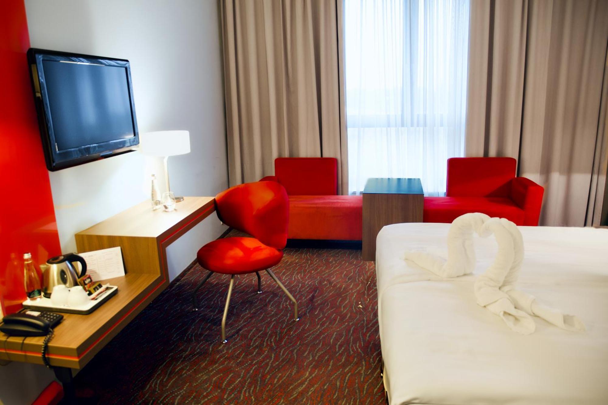 Hotel Szafran Челядзь Экстерьер фото